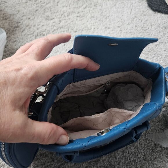 STEVE MADDEN BBABI QUILTED CROSSBODY/WRISTLET HANDBAG w/2 STRAPS-MARINE BLUE NWT - Picture 4 of 6